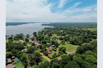 104 W Bayside Drive, Mabank, TX 75156 - Photo 1