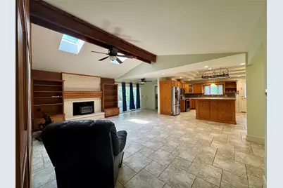 104 W Bayside Drive, Mabank, TX 75156 - Photo 8