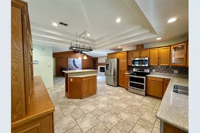 104 W Bayside Drive, Mabank, TX 75156 - Photo 12