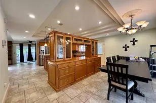 104 W Bayside Dr, Mabank, TX 75156 - Photo 10