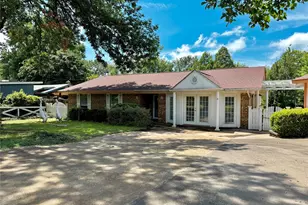 104 W Bayside Dr, Mabank, TX 75156 - Photo 6