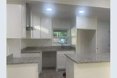 2512 E Overton Road, Dallas, TX 75216 - Photo 10