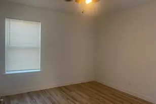 2512 E Overton Rd, Dallas, TX 75216 - Photo 16