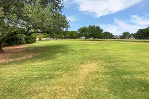 2214 Tree Top Ct, Granbury, TX 76049 - Photo 22