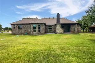 2214 Tree Top Ct, Granbury, TX 76049 - Photo 8