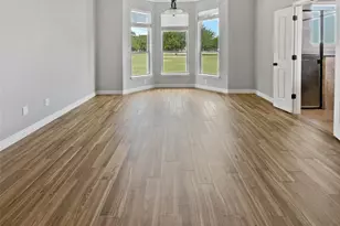 2214 Tree Top Ct, Granbury, TX 76049 - Photo 18