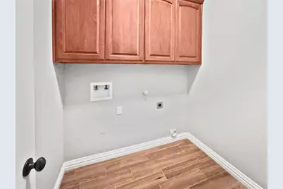 2214 Tree Top Court, Granbury, TX 76049 - Photo 16