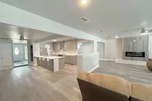 909 Milky Way, Garland, TX 75040 - Photo 6