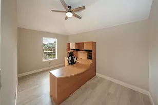 10214 Morning Glory Ln, Frisco, TX 75035 - Photo 32