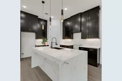 1651 E Overton Street, Dallas, TX 75216 - Photo 6