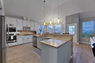 2100 Rheims Dr, Carrollton, TX 75006 - Photo 18