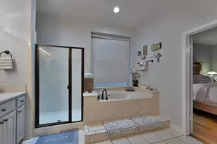 2100 Rheims Dr, Carrollton, TX 75006 - Photo 14