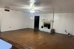 100 Yorkshire Dr, Princeton, TX 75407 - Photo 8