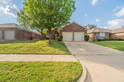 2833 Snowy Owl Drive, Mesquite, TX 75181 - Photo 1