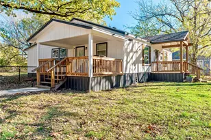 136 NW 33rd, Paris, TX 75460 - Photo 2