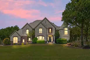 419 E Hickory Ridge Cir, Argyle, TX 76226 - Photo 4