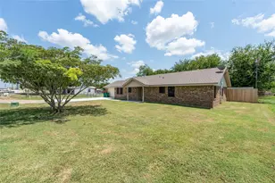 1006 Eagle Dr, Eddy, TX 76524 - Photo 26