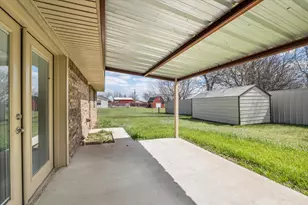 1006 Eagle Dr, Eddy, TX 76524 - Photo 22