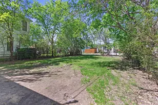 829 W Sears St, Denison, TX 75020 - Photo 26