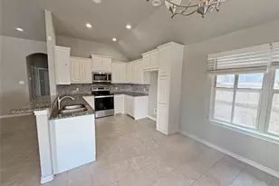 3304 White Horse Dr, Granbury, TX 76049 - Photo 8