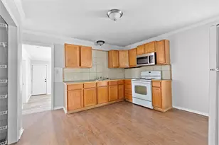 1811 4th St, Brownwood, TX 76801 - Photo 6
