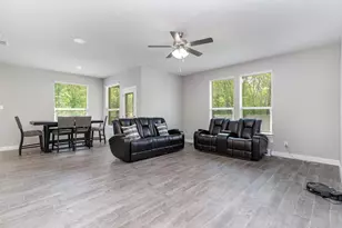 2607 Golden Bell Dr, Glenn Heights, TX 75154 - Photo 4