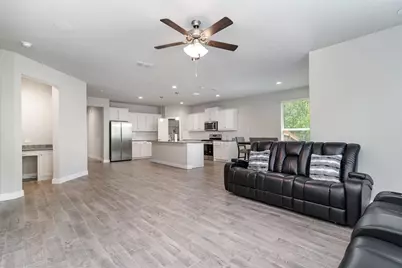 2607 Golden Bell Drive, Glenn Heights, TX 75154 - Photo 6