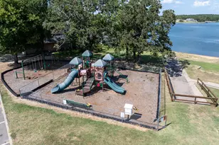 117 Modoc Trail, Lake Kiowa, TX 76240 - Photo 38