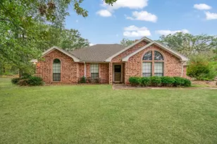 320 33rd St SW, Paris, TX 75460 - Photo 1