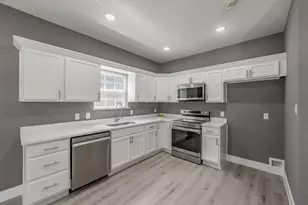 412 Matthew St, Hillsboro, TX 76645 - Photo 10