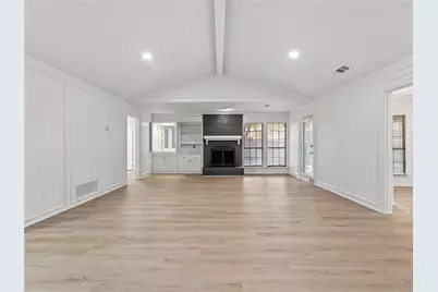 4028 Saint Christopher Lane, Dallas, TX 75287 - Photo 4