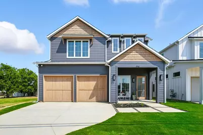 204 North Pine Street, Roanoke, TX 76262 - Photo 1