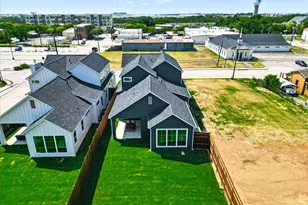 204 N Pine St, Roanoke, TX 76262 - Photo 40