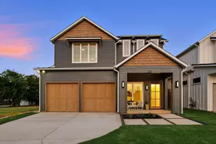 204 N Pine St, Roanoke, TX 76262 - Photo 2