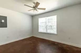 1627 N 9th St, Waco, TX 76707 - Photo 6