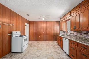 1813 Brook Hollow Dr, Fort Worth, TX 76114 - Photo 14