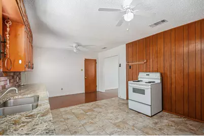 1813 Brook Hollow Drive, Fort Worth, TX 76114 - Photo 16