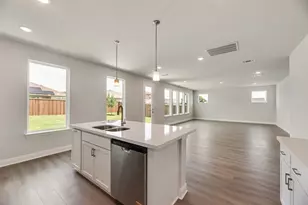 537 Marcus Ln, Crowley, TX 76036 - Photo 10