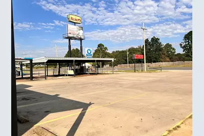 1137 S Highway 377, Pilot Point, TX 76258 - Photo 14