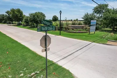 521 Martingale Trail, Oak Point, TX 75068 - Photo 24