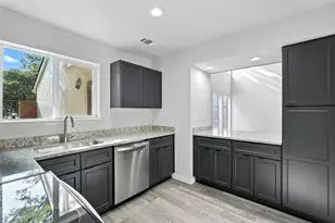 9803 Smokefeather Ln, Dallas, TX 75243 - Photo 14