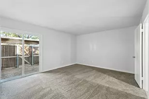 9803 Smokefeather Ln, Dallas, TX 75243 - Photo 22