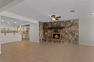 4102 Apache Trail Ct, Granbury, TX 76048 - Photo 4