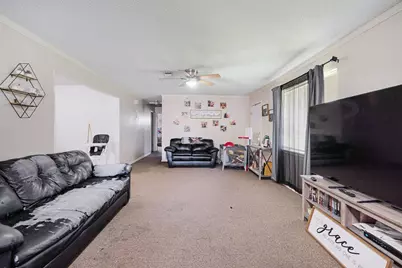 1705 W Taylor Street, Clarksville, TX 75426 - Photo 4