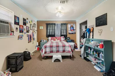 1705 W Taylor Street, Clarksville, TX 75426 - Photo 2