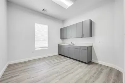 1900 E Henderson Street #2, Cleburne, TX 76031 - Photo 12