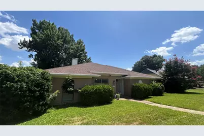 2212 Canyon Valley Trail, Plano, TX 75023 - Photo 2