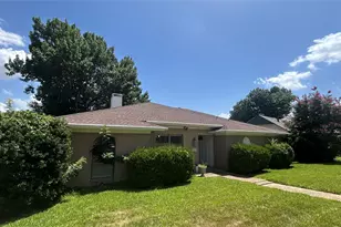 2212 Canyon Valley Trail, Plano, TX 75023 - Photo 2