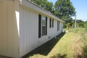 473 County Rd 4324, Whitewright, TX 75491 - Photo 2