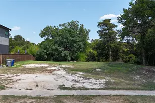 840 Cumberland St, Dallas, TX 75203 - Photo 1